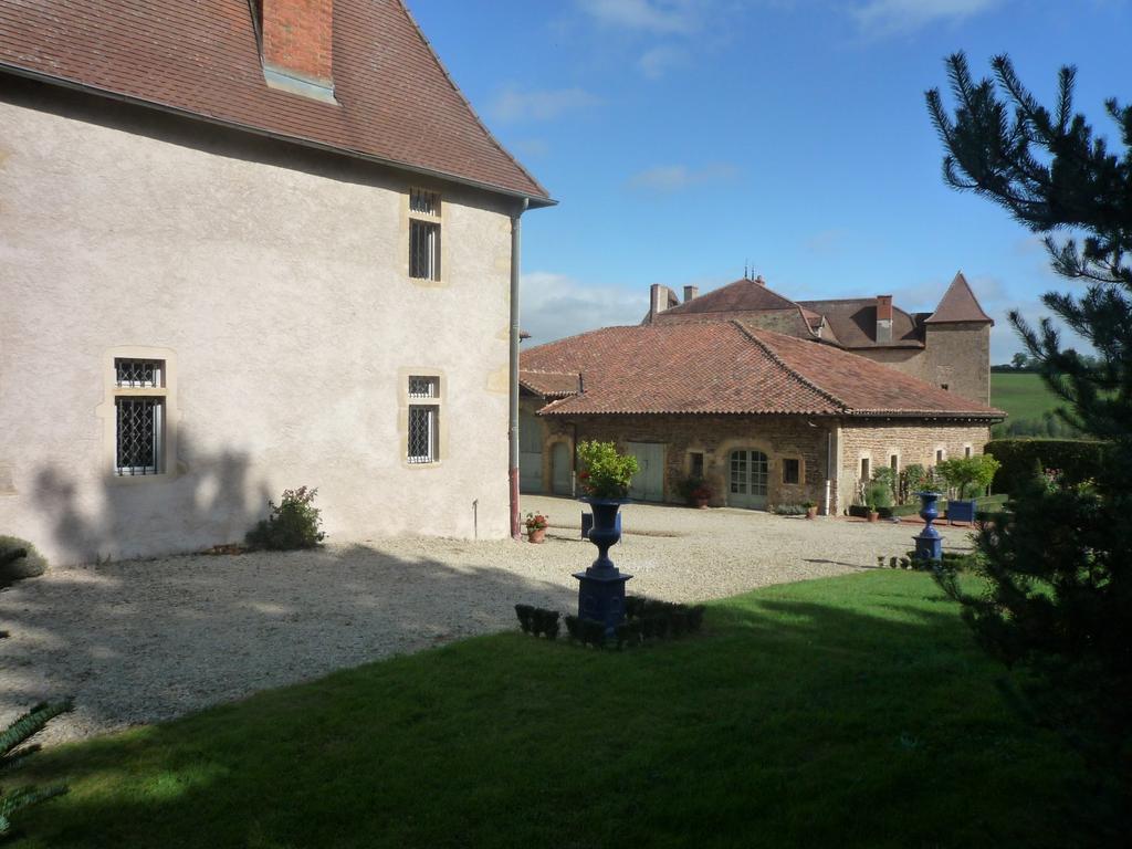 Bed and Breakfast Manoir De Malfarat Charlieu Esterno foto