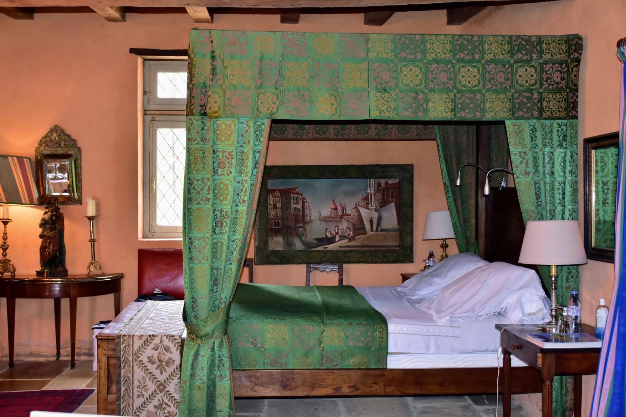 Bed and Breakfast Manoir De Malfarat Charlieu Esterno foto